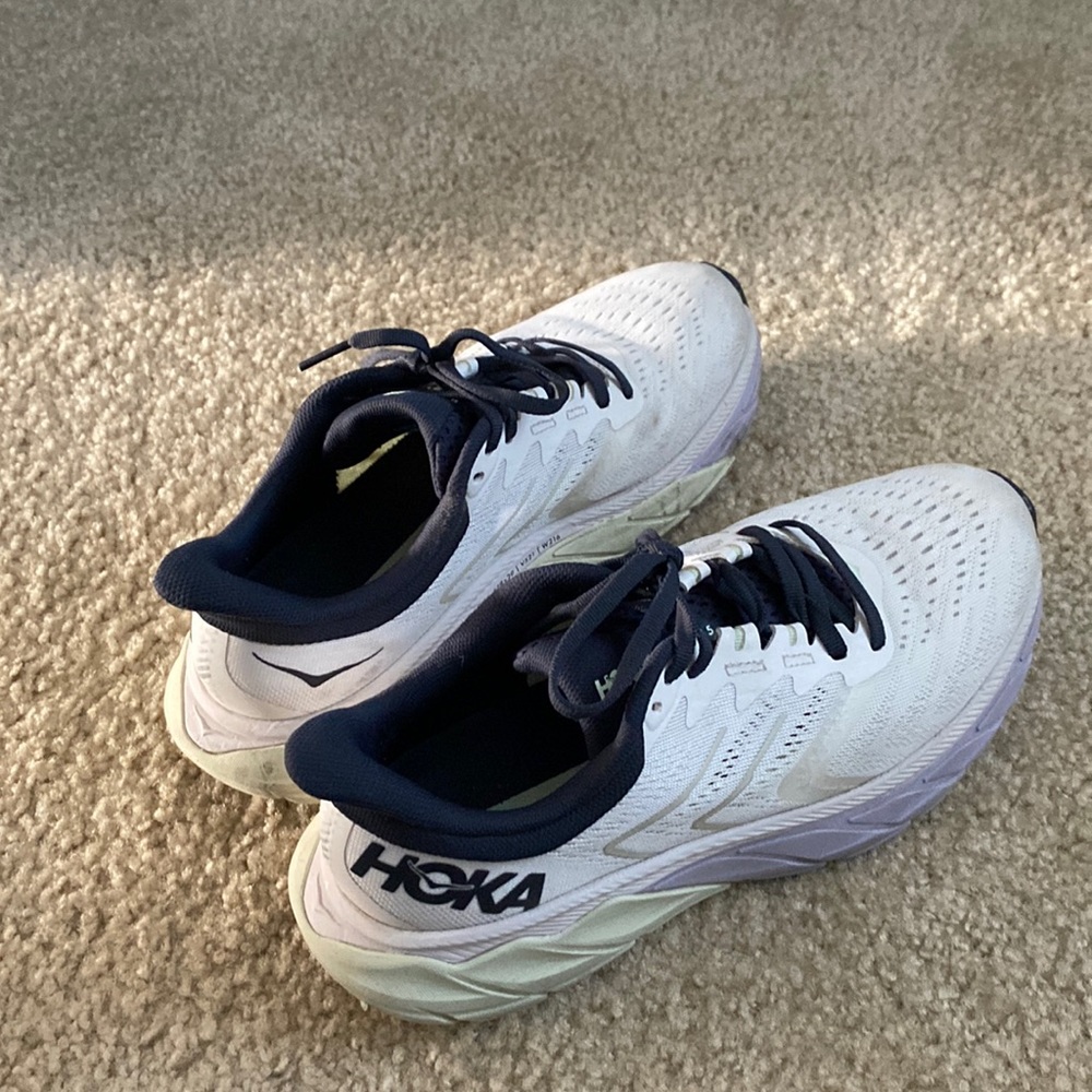 Hoka arahi 5
